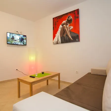 Daire Patricija Keller-podrum-basement *